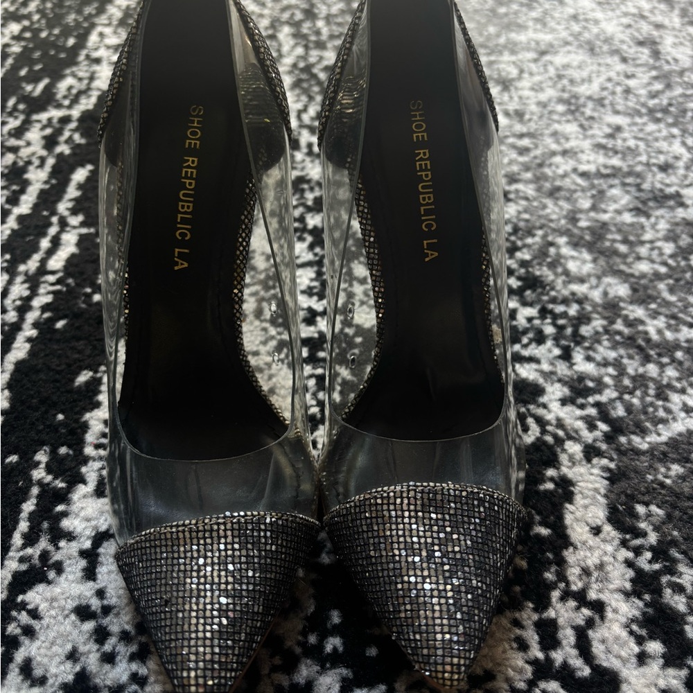 Shoe Republic LA Black and Silver Sparkly Heels
